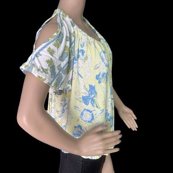 🌼 Free People Baja Babe Yellow Floral Cold Shoulder Flowy Top🌼 - Picture 5 of 12